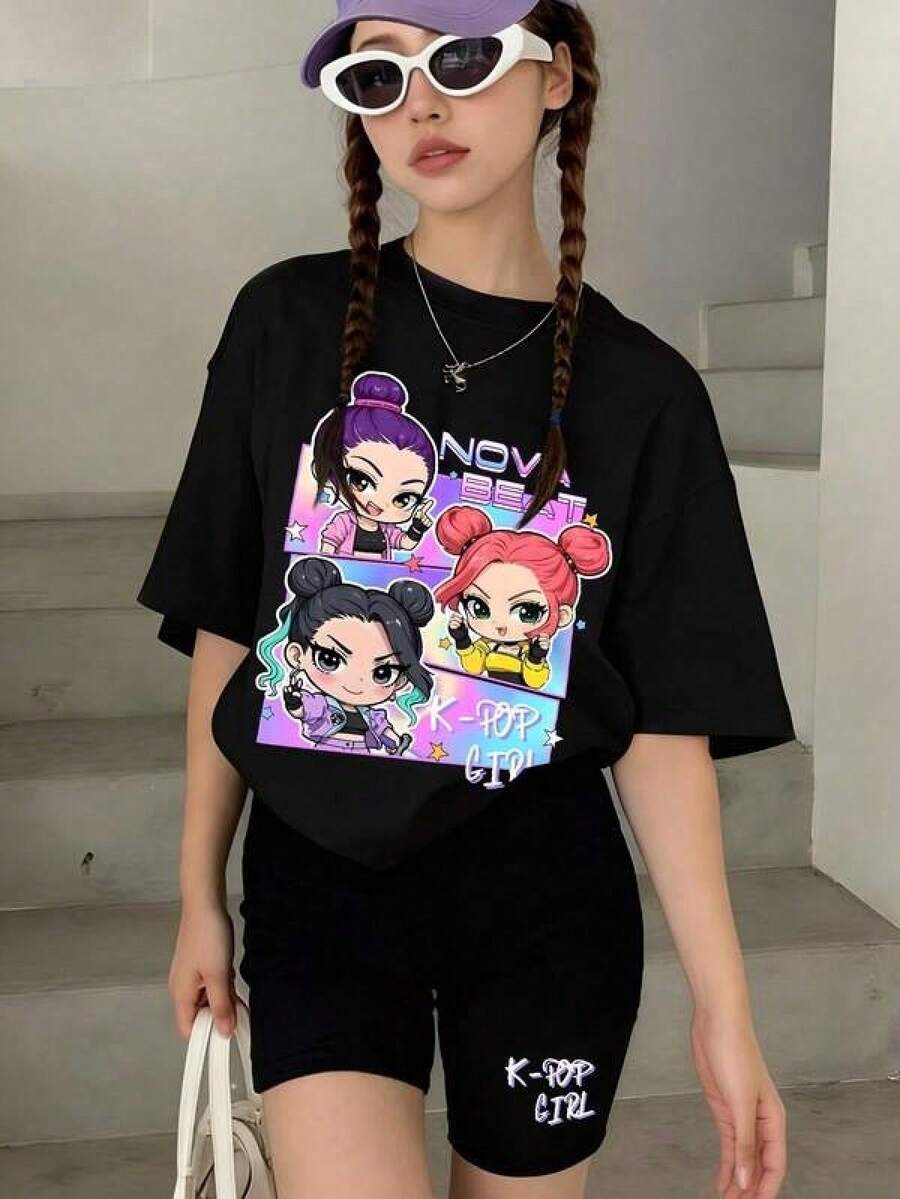 Nueva camiseta con estampado de chica de dibujos animados estilo coreano para mujer, top de manga corta estilo K-POP, conjunto casual de verano para parejas, camiseta base moderna y única. - Negro - Ver 1