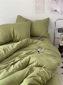 Blue And White Colorblock Washed Polyester Skin-Friendly 3 PiecesDuvet Cover Set - Lime Green - View 3