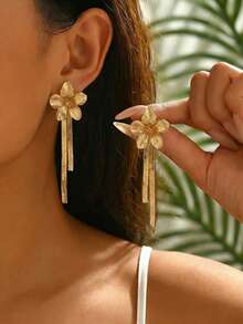 1 Par de Novos Brincos Elegantes e Fashion de Verão com Flor de Plumeria, Borla Longa e Corrente de Pele de Cobra, Criativos e Versáteis para Uso Diário, Encontros e Passeios - Ouro amarelo - Visão 1