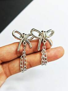 2pcs Bow Style Adjustable Pants Clips, Cuff Clips, Detachable Leg Clips Suitable For Pants And T-Shirts, With Chain Clips, No Hand Sewing Needed To Shorten Pants Legs, Fixing Clips, Multi-Functional Clips, Shirt Clips To Tighten T-Shirt Hem, Collar And Pants Legs, Fashion Accessories Suitable For Women - Bow Style - View 4
