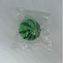 1個創意西瓜捏捏球 紓壓玩具 逼真水果造型新奇捏捏玩具 - 彩色 - 查看 9