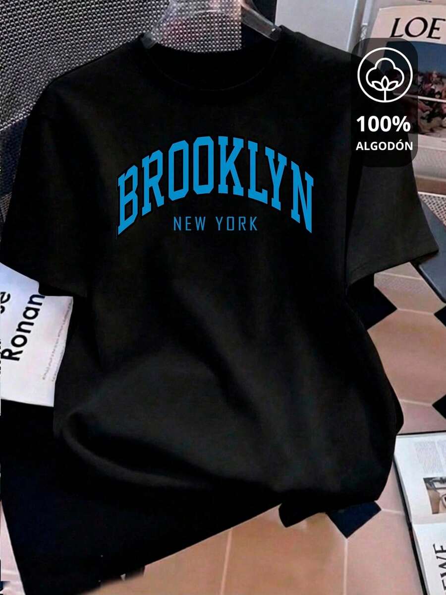 Women's Clothing, Summer Cotton Off-The-Shoulder T-Shirt, Brooklyn Text Print, Casual Top For Women, Designer Women's Clothing. - 黑藍印花 - 查看 1