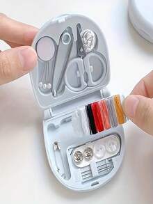 迷你旅行縫紉工具組 多功能家用DIY手工縫紉工具套裝，含剪刀、夾子、穿線器、安全針、縫紉針、鈕扣及縫紉線 - 迷你針線盒 - 查看 10
