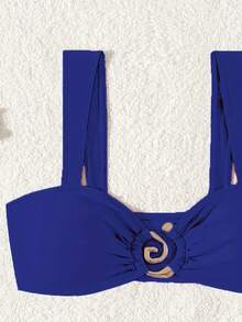 New 2026 Model: New Two-Piece Bikini With Metallic Accessory And Solid Color For Women, Beach Swimsuit With Opening - Royal Blue - View 4
