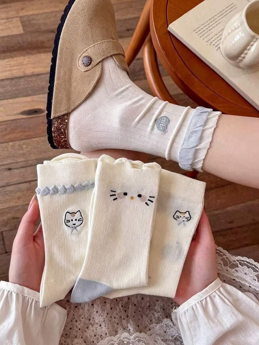 5雙女款奶油色貓咪刺繡中筒襪，純棉透氣吸汗親膚柔軟不勒腳，可愛百搭INS風日系清新風格，適合搭配皮鞋穿搭，日常居家休閒旅行穿著 - 彩色 - 查看 1
