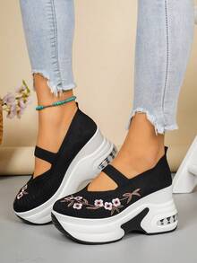 Casual Versatile Comfortable Platform Thick Sole High Heel Pumps For Women, Spring/Autumn New Fashion Breathable Slip-On Embroidered Sneakers For Women - Black - View 2