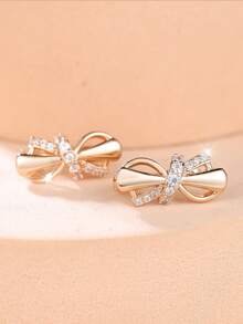 1 Elegant And Stylish Gold Diamond-Studded Bow Earrings For Women-Delicate And Refined, Perfect For Commuting, Dates, Parties, And More. - Yellow Gold - View 4