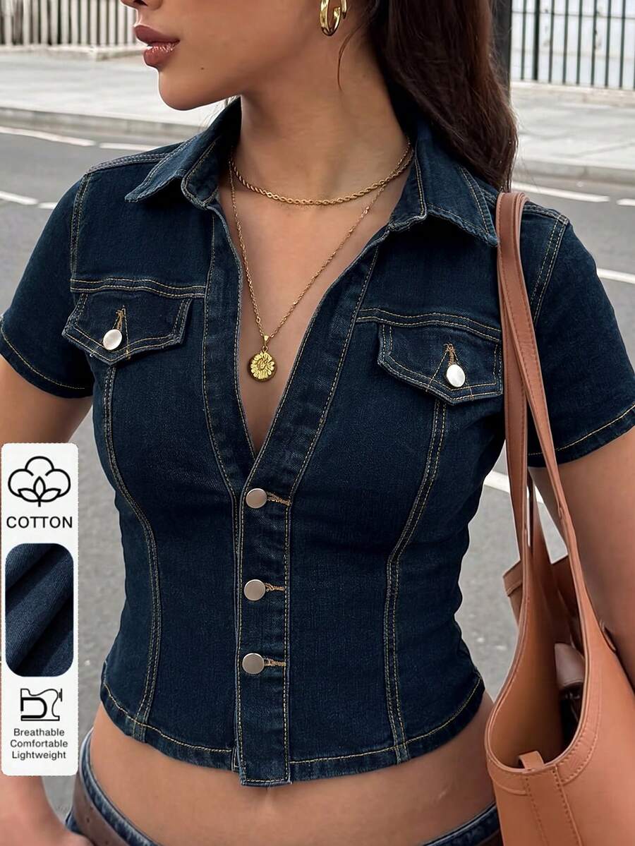 女款短版牛仔襯衫,修身剪裁,中度彈性,收腰設計,短袖,金屬鈕扣,復古風格休閒上衣,適合夏季 - 深色水洗藍 - 查看 1