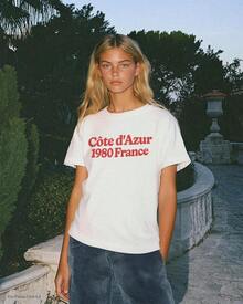 Camiseta Gráfica Cote d'Azur: Estilo Retro de la Riviera Francesa de los 80 - Blanco - Ver 1