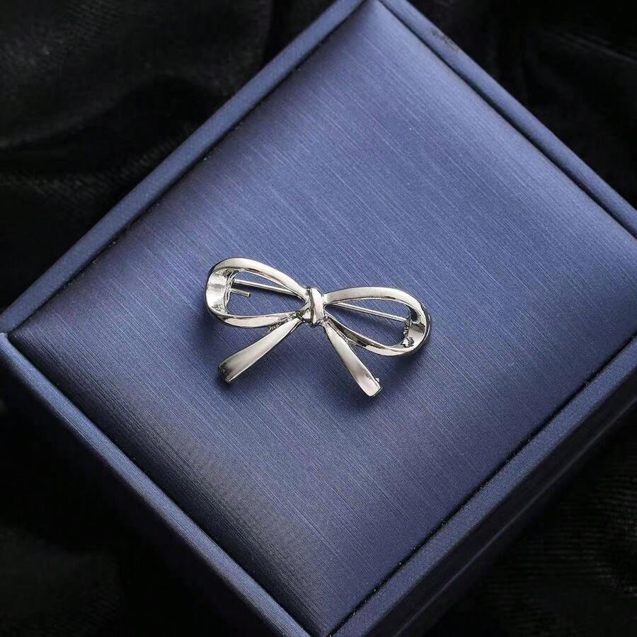 1 pieza/2 piezas/4 piezas Broche de moño de metal estilo europeo y americano, accesorio de nicho con diseño único, hebilla anti-exposición para cuello en V, versátil - Dorado - Ver 1