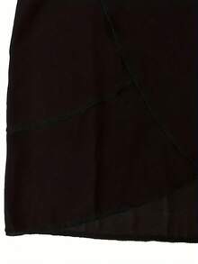 New 2026 Model:Blusa de Talla Grande para Mujer con Mangas Volantes y Bajo Asimétrico en Color Sólido - Negro - Ver 5