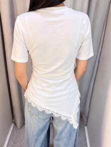 Camiseta de mujer de punto de unicolor con encaje en contraste, asimétrica/asimétrica, adecuada para el hogar, uso diario, vuelta al colegio, fiesta, casual de primavera/verano en color negr - Blanco - Ver 2