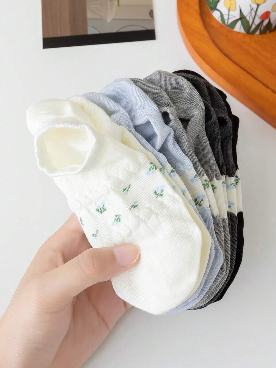 5 Pairs Women's French Floral Patchwork Invisible Socks (No Cardboard Lining, Random Colors) - Multicolor - View 1