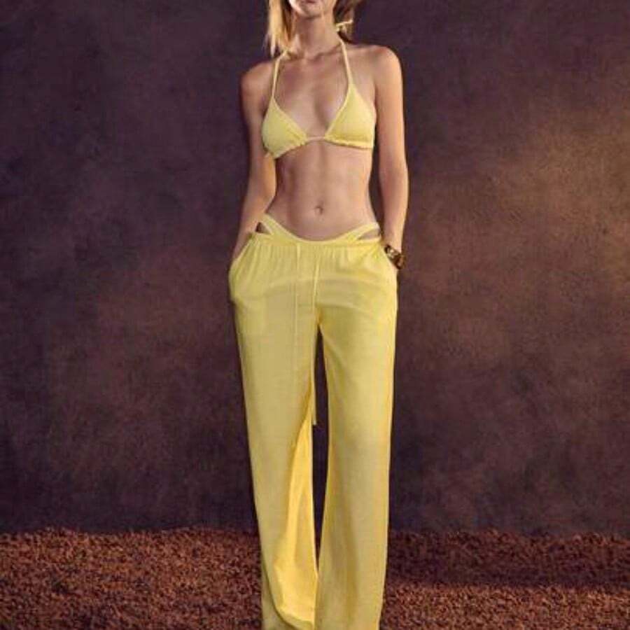 Nana's Women's Clothing Store Conjunto de bikini triangular de halter liso de verano con falda de playa - Amarillo - Ver 1