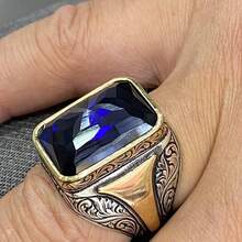 Anillo de aleación vintage de lujo discreto con patrón floral e incrustaciones de circonita, joyería de exhibición personalizada de línea exagerada estilo hip-hop - Oro blanco - Ver 4