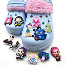 20pcs/40pcs/60pcs K-POP 女團鞋飾,適用於洞洞鞋,可拆卸 PVC 軟橡膠涼鞋鞋扣,韓系可重複使用配件,多種尺寸可選,手機支架,草稿標籤,靜電收納器,手工貼紙,剪貼簿薄材質,客製化貼紙,Hunter 螢光筆,漂亮原子筆,標籤機,學校用品,文件夾,生日禮物,筆記本,印章,閱讀書標籤,學習用品 - 獵魔女團 - 查看 9