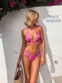 HOTTIE HABIT Damen glänzendes rosa Blumen-Bikini-Set, sexy Badeanzug mit Kreuzdetail, geeignet für Sommerurlaub und Freizeitkleidung - Verschiedenfarbig - Übersicht 1