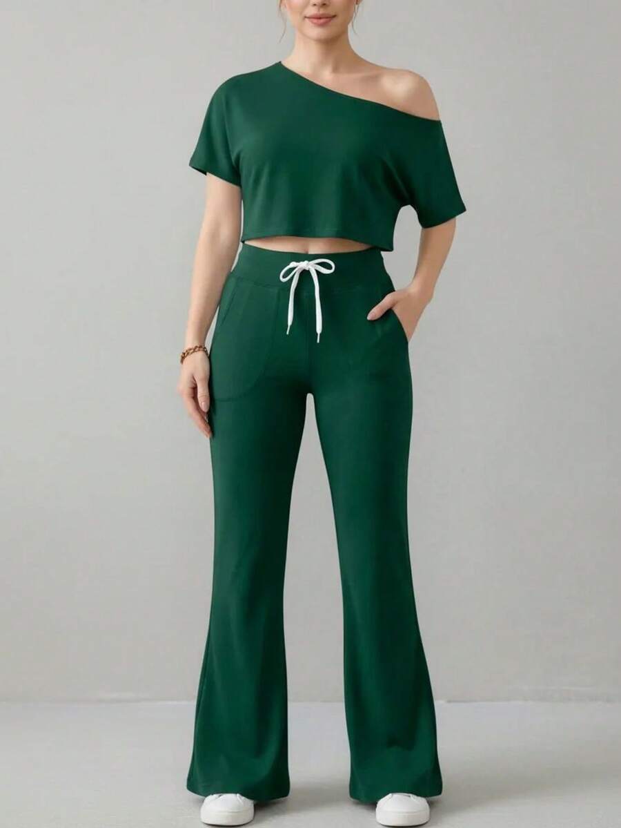 Women's Flared Pants And Comfortable Top Set - Dark Green - View 1