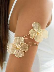 A New Floral Arm Cuff With A Hollow-Out Floral Design, Simple And Versatile Accessory - Gold - View 1