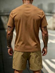 Summer Men's Solid Color Short Sleeve T-Shirt + Solid Color Shorts 2-Piece Set Casual Sports Outfit With Zipper Pocket + Drawstring - Multicolor - View 4