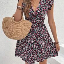 Soqi Women's Clothing Vestido corto de verano con estampado floral menudo, cuello en V, mangas tipo volante, cintura con pliegues y silueta para mujer, ideal para vacaciones - Multicolor - Ver 4