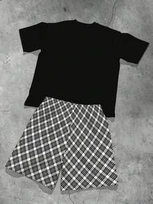 Plus Size Men's 2-Piece Outfit, Men's Street Casual Minimalist Series "Black & White Plaid Faux Pocket" Pattern Sports Set - Polyester Knit Fabric, Crew Neck Design, Drawstring Shorts, Pocket Details, Regular Fit, Suitable For Plus Size Body - Black - View 5