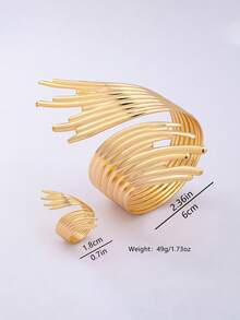 2 Pieces Exaggerated Asymmetric Wide Face Bracelet Ring Set Suitable For Ladies To Wear At Street Parties - Geometry - View 4