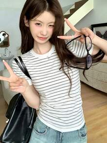 Women's Round Neck Short Sleeve T-Shirt, Summer New Fashion Contrast Color Striped Design, Casual Versatile Slim Fit Flattering Short Top - White and Black Stripes - View 7