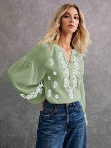 New 2026 Model:Camisa pura de manga larga estilo francés con bordado de temática étnica, ligera, cómoda y transpirable, perfecta para uso diario, desplazamientos y vacaciones - Blanco - Ver 11