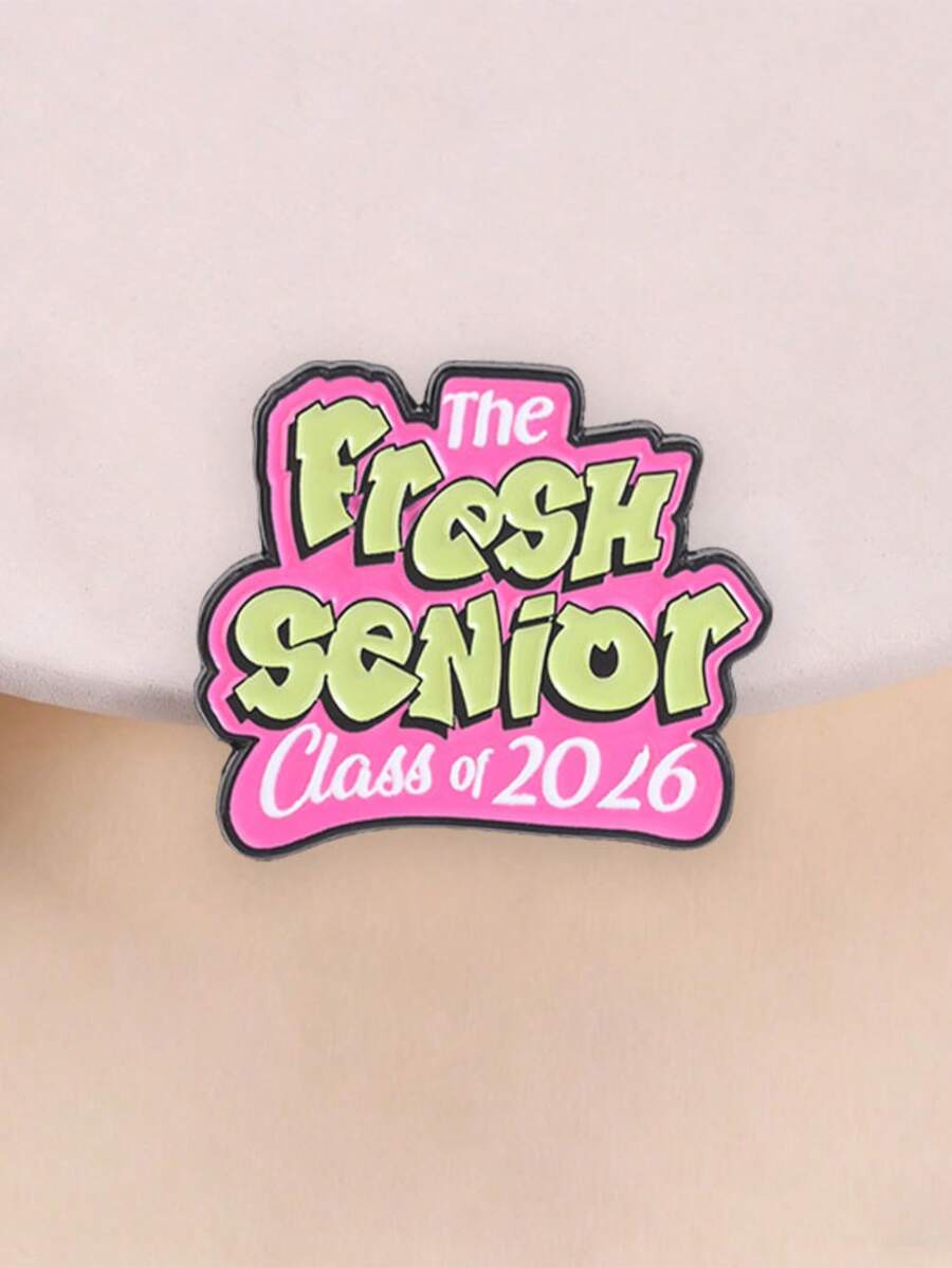 "The Fresh Senior Class Of 2026" Graduation Enamel Pin, Perfect Gift For Seniors, Durable And Stylish Accessory, Ideal For Graduation Parties