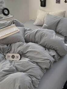 Blue And White Colorblock Washed Polyester Fiber Skin-Friendly 3 PiecesDuvet Cover Set - Light Grey - View 4
