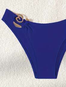 New 2026 Model: New Two-Piece Bikini With Metallic Accessory And Solid Color For Women, Beach Swimsuit With Opening - Royal Blue - View 5
