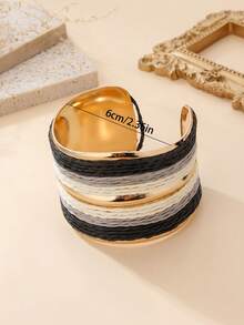 1pc Raffia Woven Metal Open Cuff Bracelet, Bohemian Style Color Block Bangle, Vintage Versatile Accessory For Daily Commute, Office, Afternoon Tea With Friends, Beach Vacation, Spring Outings, Minimalist / French / Commuter Style - Black and White - View 3