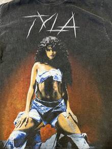 Completo estivo da uomo, t-shirt uomo donna, completo estivo TYLA, camicia da donna, t-shirt in cotone lavato con grafica, stile vintage, Rap, taglia X-Small - 1 - Visualizzare 2