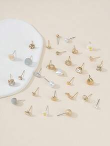 Set Of 30 Pairs Fashion Minimalist Stud Earrings Cute Daisy Star Heart Leaf Multi- Combination Ear Jewelry Suitable For Dating Vacation Wear Holiday Gift - Yellow Gold - View 3