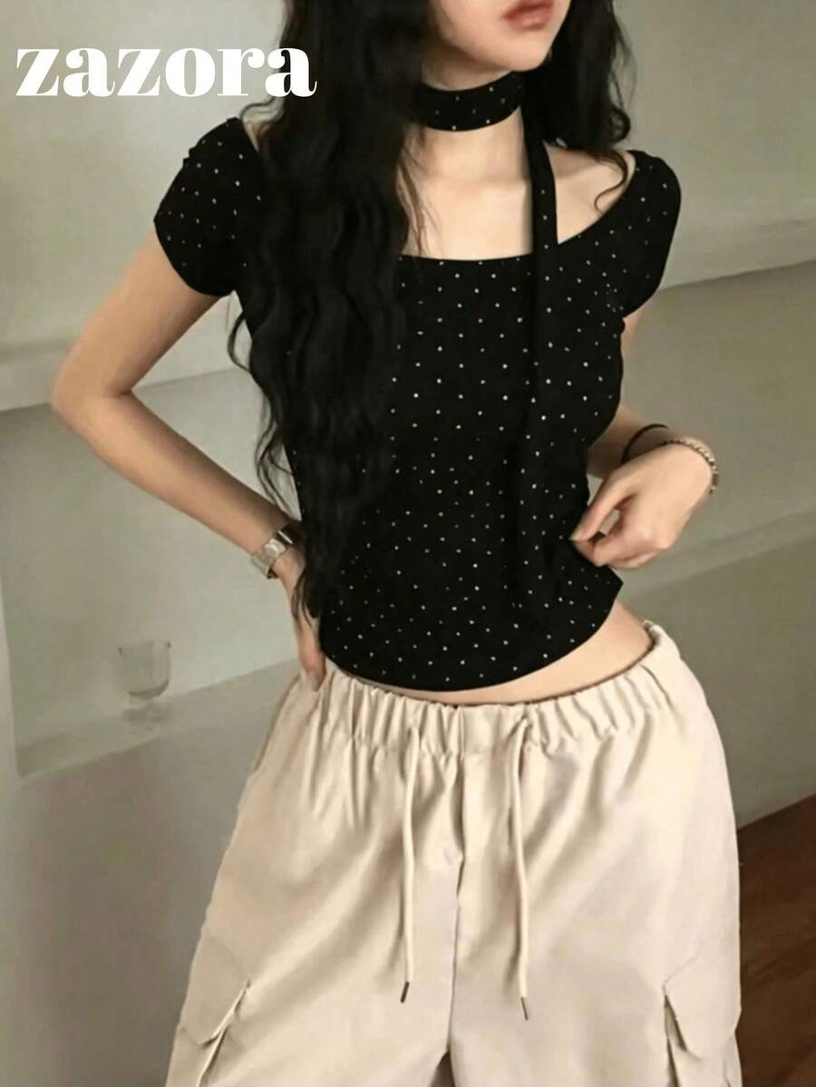復古辣妹風露鎖骨全身水鑽裝飾短袖T恤女款 極簡性感修身上衣 夏季服飾 - 黑色 - 查看 1