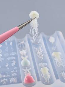 1件透明軟矽膠3D海洋美甲模具，水母、海星、珊瑚、貝殼與海洋生物，可重複使用雕刻模板，易脫模美甲工具，適用於DIY UV凝膠、壓克力、Poly Gel美甲延長，夏季海灘水下主題美甲用品 - 無色 - 查看 7