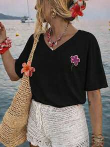 Women's Plus Size Short-Sleeved V-Neck T-Shirt, Double-Sided Floral Print, Loose Fit, Ideal For All Seasons, Casual, For Holidays And Everyday Wear. - 黑色 - 查看 2