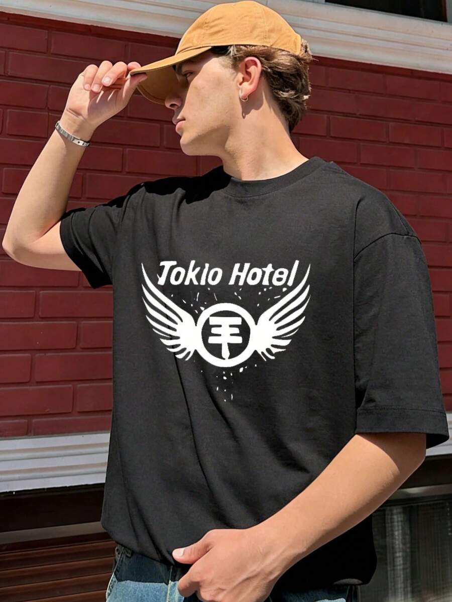 Camiseta de manga corta estampada de Tokio Hotel para hombre - Corte regular, estilo urbano, regalo para él, uso diario casual de verano - Negro - Ver 1
