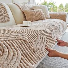 1pc Solid Color Wavy Plush Pet Sofa Cover, All-In-One Wavy Pattern Sofa Protector For Dogs And Cats, Non-Slip Washable Furniture Cover - Khaki - View 5