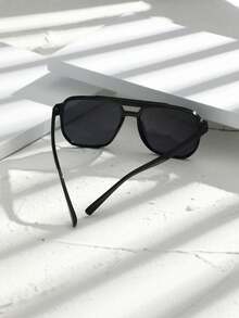 1 Pair Unisex Vintage Square Aviator Glasses With Rivet Decoration, Classic Fashion Style, UV Protection, Essential For Summer Vacation, Retro Style, Suitable For Beach, Travel, Driving, Daily Wear, Fits Large Face Women - Multicolor - View 4