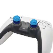 相容於 PlayStation 5，2個矽膠搖桿帽 + 2個拇指握把延伸器套組，增強遊戲控制感，防滑、防汗 - 查看 11