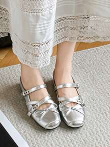 zuandashu Pantuflas cómodas y suaves estilo francés para mujer, zapatos planos sin talón con altura oculta elegante en color plateado con lazo, talla 34-42, adecuados para vestidos, oficina, interior/exterior, mocasines tipo mule, todas las estaciones - Plateado - Ver 10
