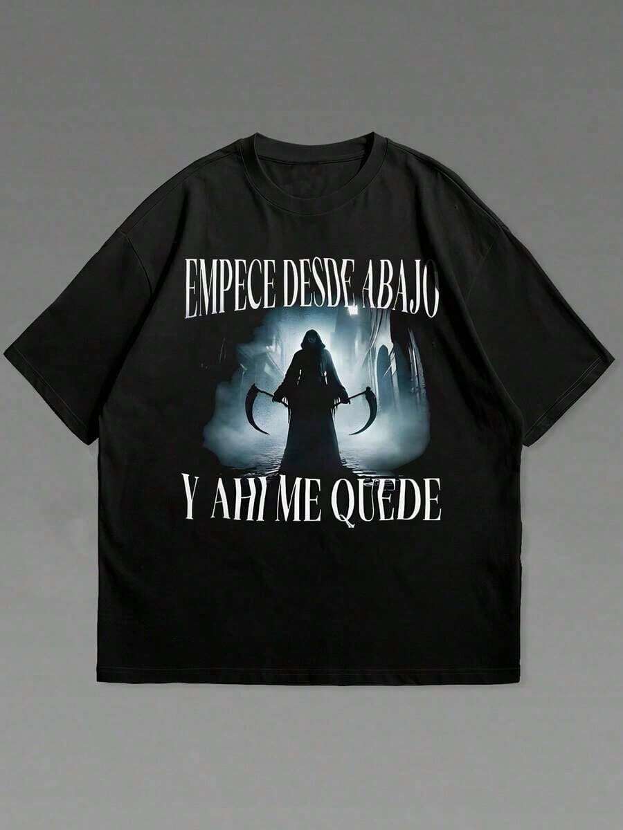Camiseta gráfica para hombre con diseño de guadaña de la Parca, estilo urbano oscuro, moda gótica, camiseta casual genial, ropa estampada única, mezcla de algodón cómoda, atuendo de verano e - Negro - Ver 1