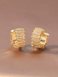 1 par de pendientes de aro dorados con strass multicapa, pendientes versátiles de lujo ligero para uso diario, diseño lineal 3D con clip, fáciles de quitar - Lineal - Ver 6
