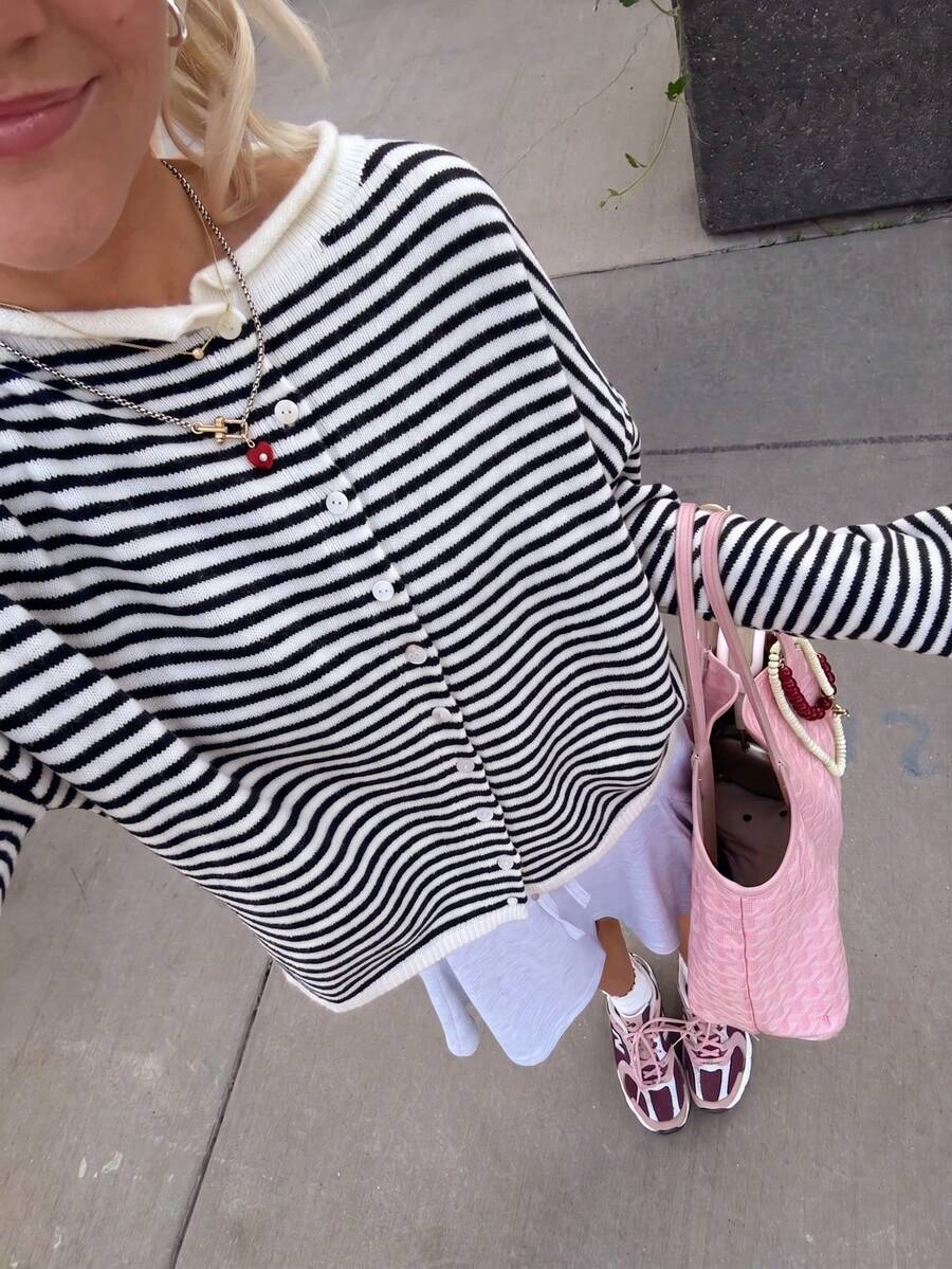 女款寬鬆條紋針織開襟衫，時尚活力，適合街頭風、機場穿搭，秋冬休閒上衣 - 黑與白 - 查看 1