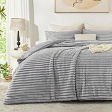 Cozy Bedding Ensemble - Ultra Plush Faux Fur Striped Jacquard Comforter 3pcs Set, Fleece Bed, Winter Warmth Bedding, Comforter With Pillow Covers - 乳白色 - 查看 6