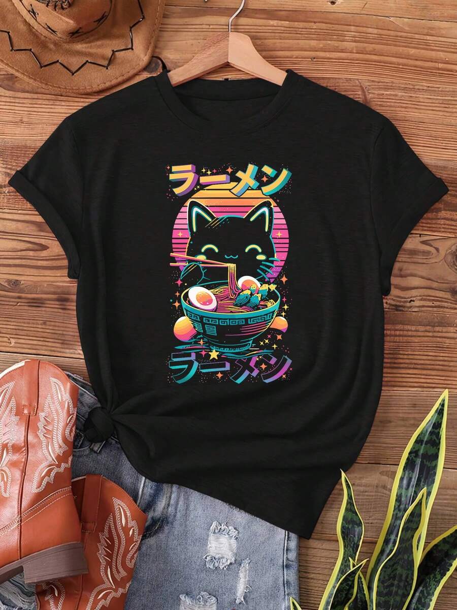 Camiseta con estampado de gato anime comiendo ramen, diseño degradado y calado, estilo japonés, manga corta, cuello redondo, top casual para verano y primavera, ropa de mujer. - Negro - Ver 1