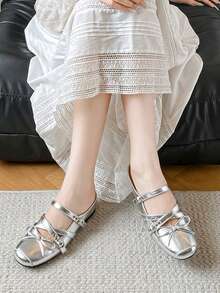 zuandashu Pantuflas cómodas y suaves estilo francés para mujer, zapatos planos sin talón con altura oculta elegante en color plateado con lazo, talla 34-42, adecuados para vestidos, oficina, interior/exterior, mocasines tipo mule, todas las estaciones - Plateado - Ver 11