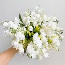 5件裝鈴蘭人造花束，12.99吋仿真絲綢鈴蘭花含莖，冬季花藝布置婚禮新娘花束廚房花束桌上中心裝飾 - 白色 - 查看 7